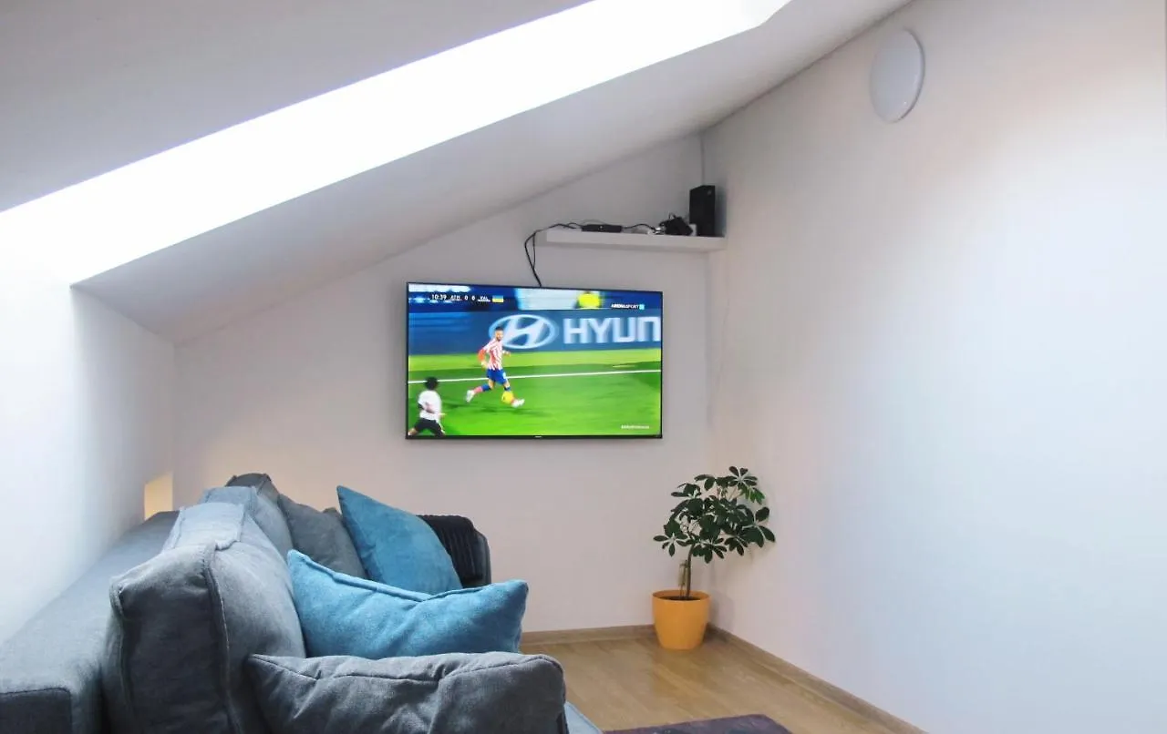 Apartment Ivna Πούλα